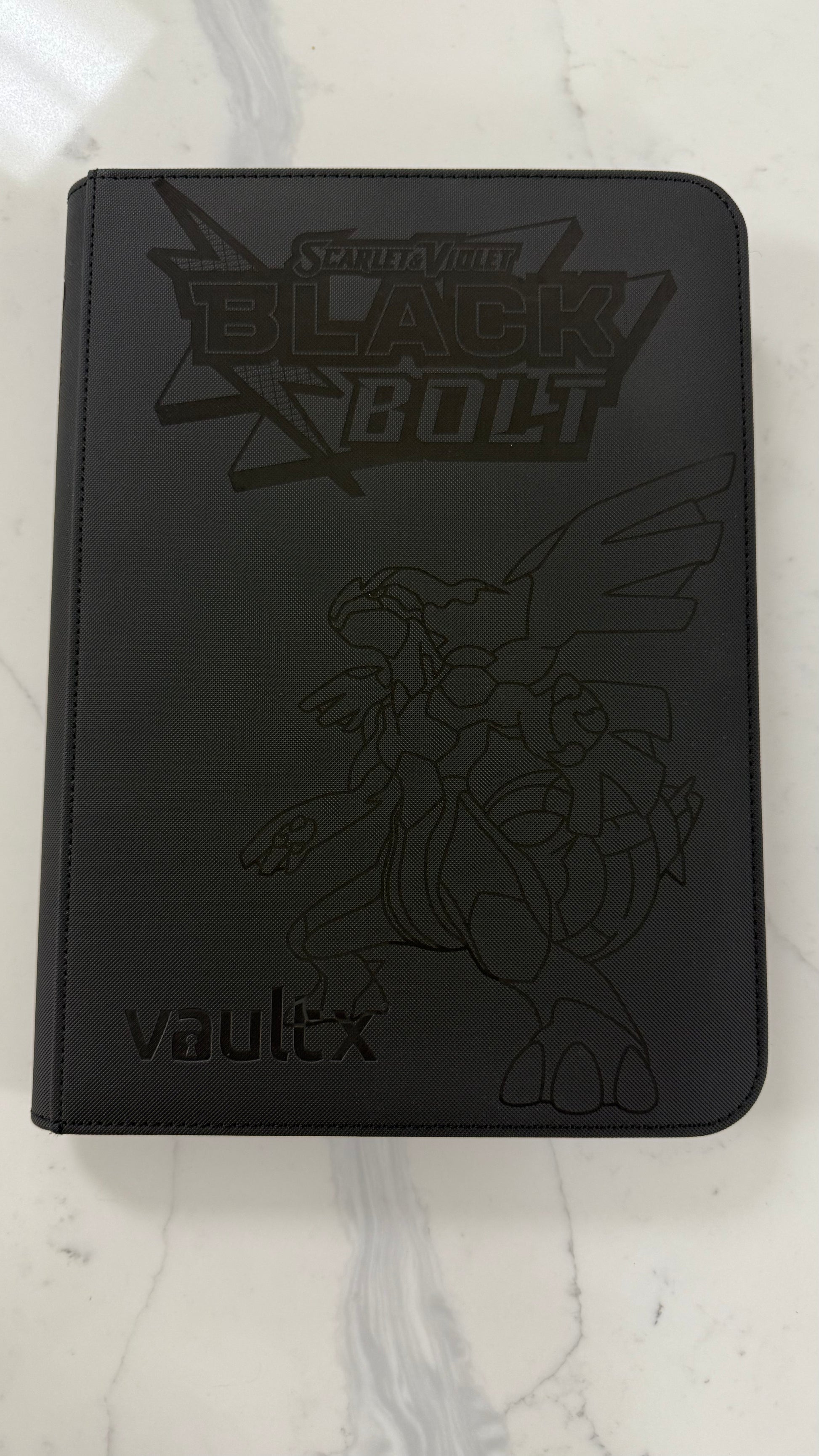 Custom vault x binder - Black Bolt - G&B Printing