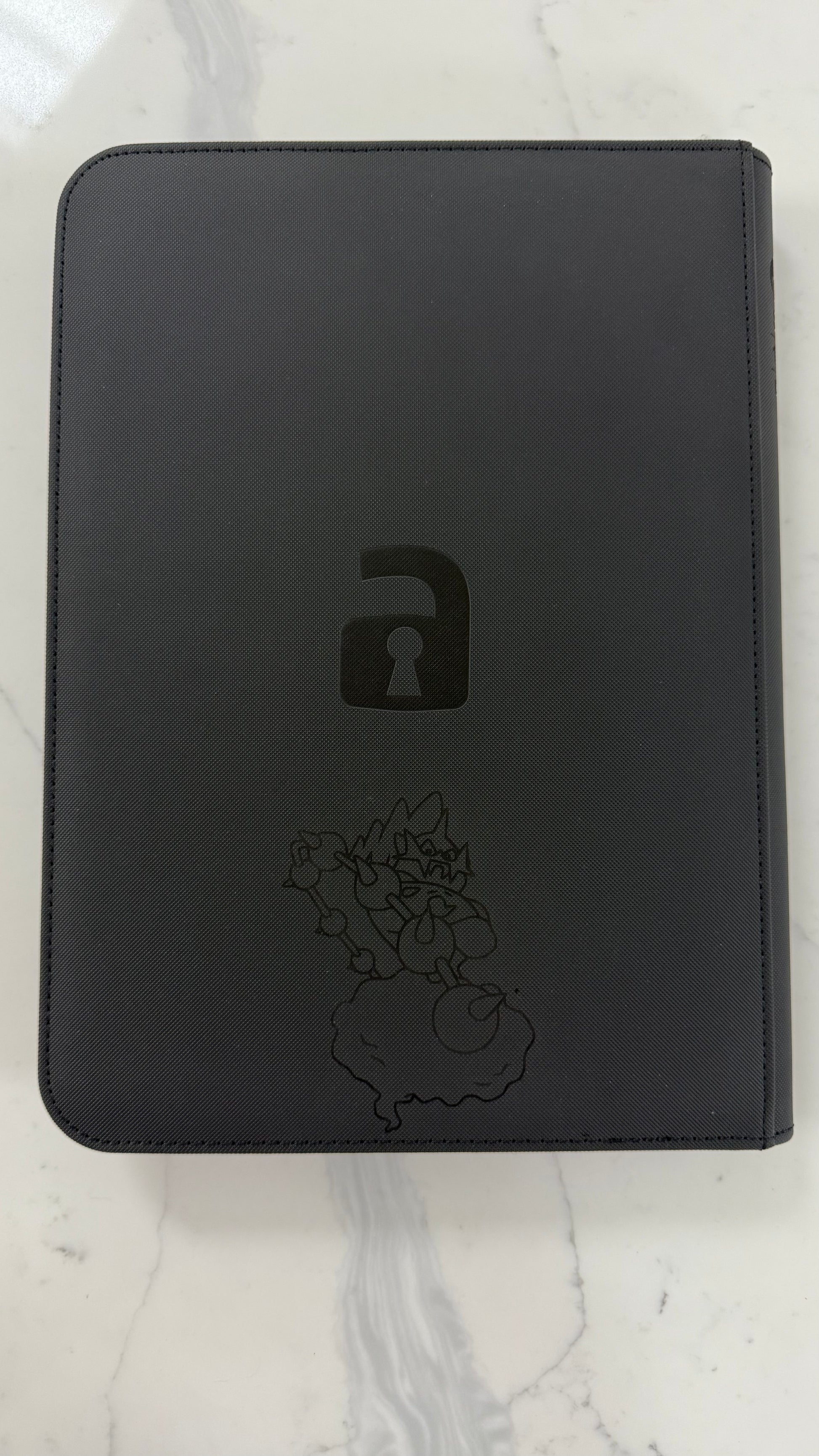 Custom vault x binder - Black Bolt - G&B Printing